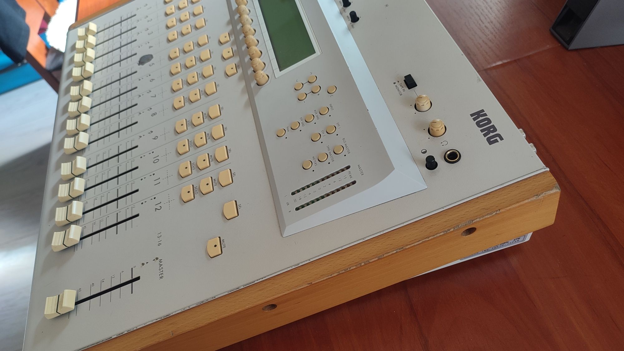 Mikser Korg 166RC