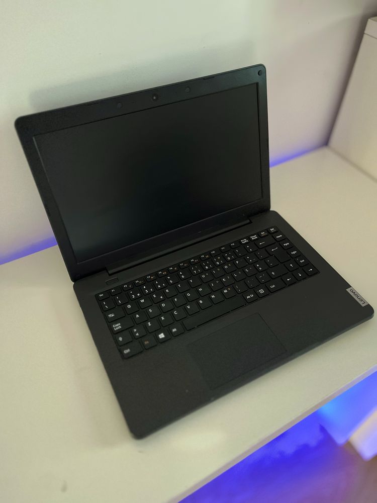 Pc Portatil Lenovo c/ mouse ( Ler descrição )