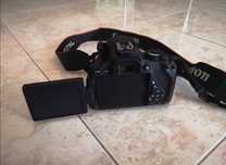 Canon EOS 650D com pouco uso