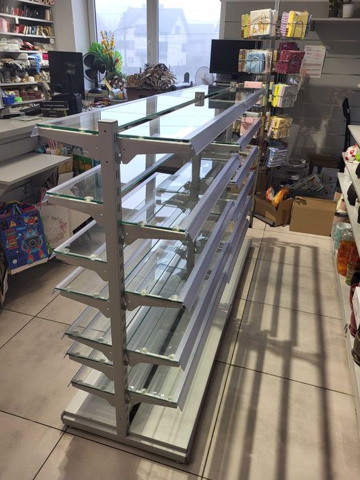 Regał sklepowy szklany Gablota Witryna szklana Wyposażenie Sklepu