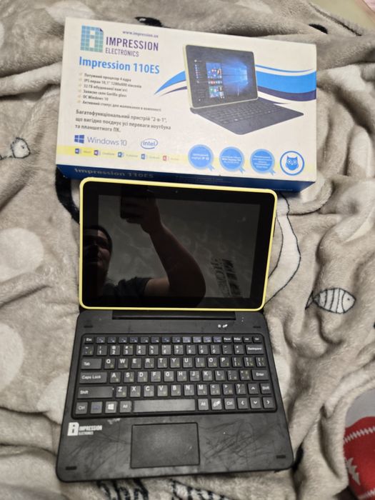 Продам ноутбук планшет без зарядки, не користувалися ним давно.!