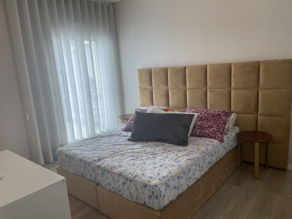 Arendamento T5 com 2 suites e terracos