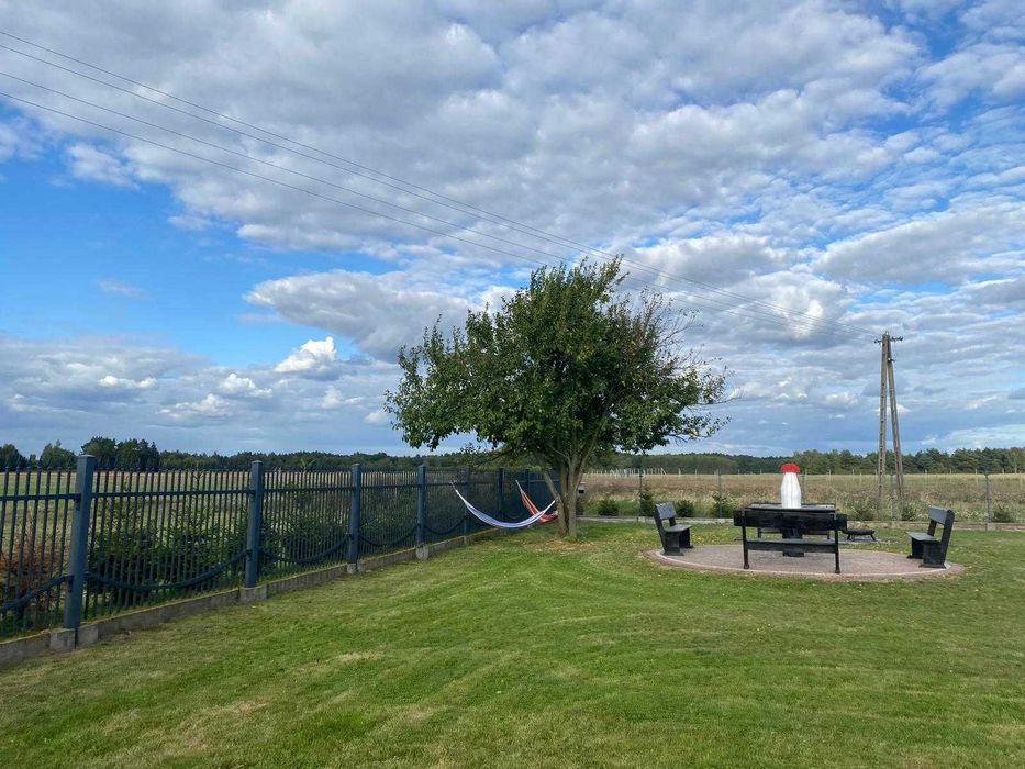 Siedlisko, gospodarstwo rolne w pięknej okolicy, dom ze stajnią