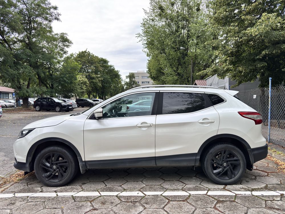 Samochód Nissan Qashqai 2015r.