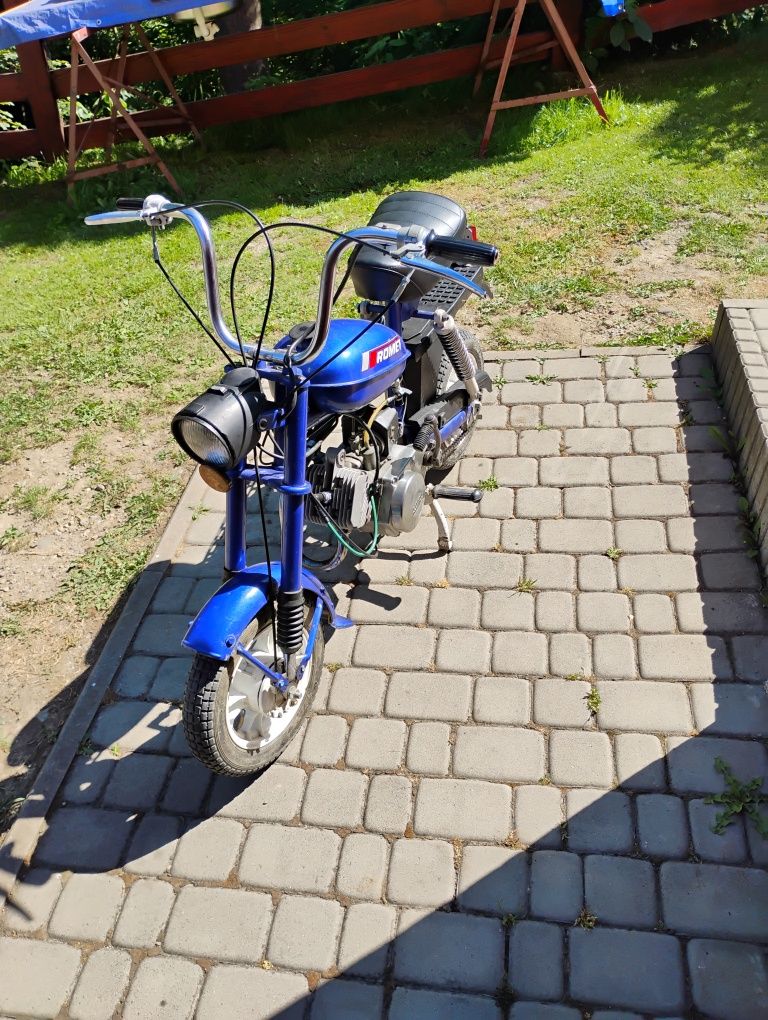 Motorynka pony z mnóstwem części