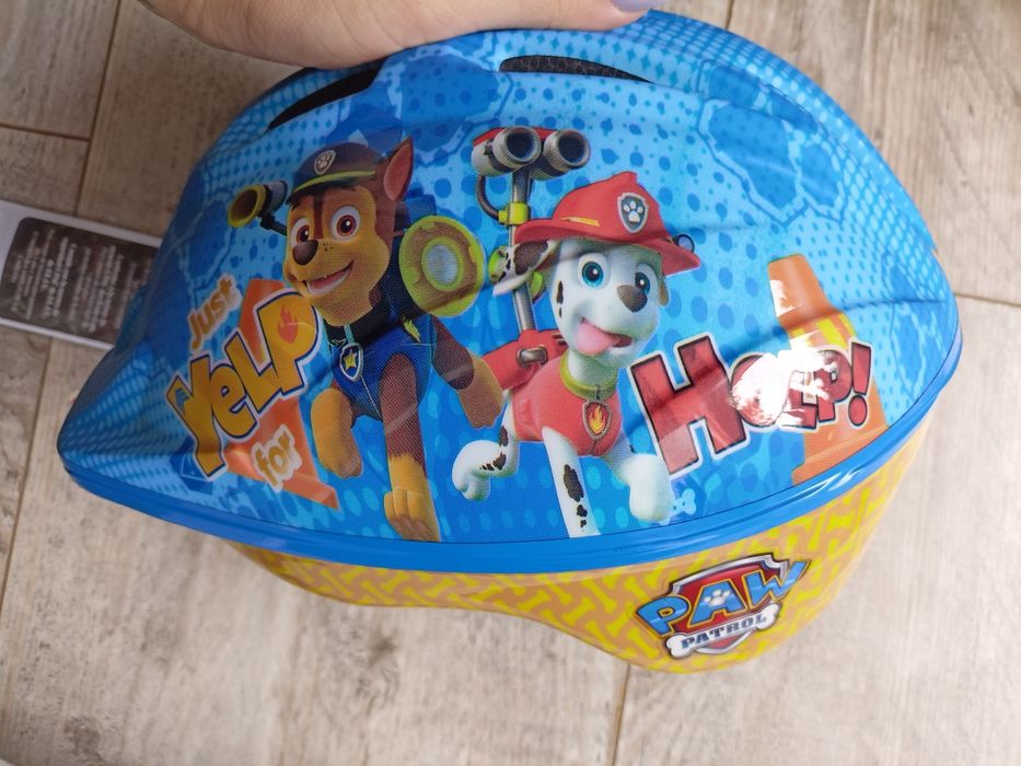 Nowy z metką kask psi patrol