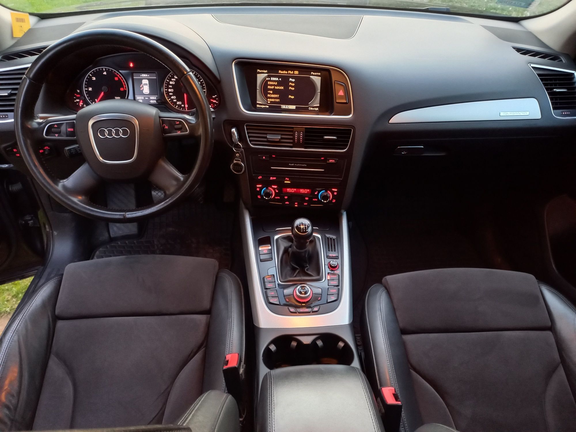 Audi /Q5/Quattro/2.0Tdi /Panorama/Polskie Menu/Pół Skory