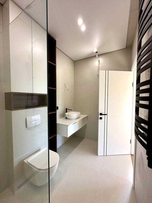 Шикарний Будинок в передмісті