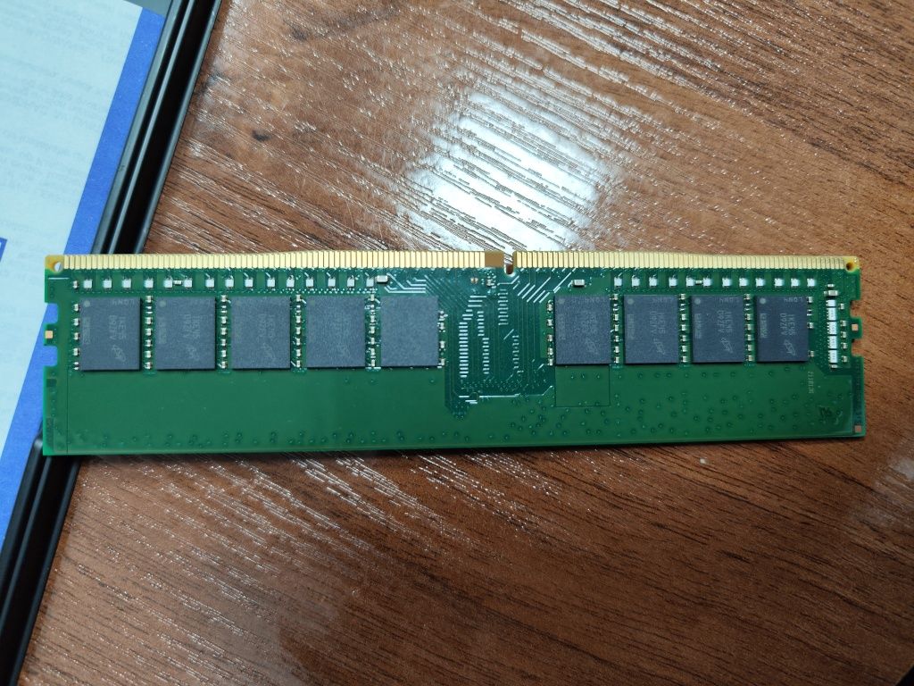 Пам'ять для серверів  Kingston DDR4, 32 GB, 2666MHz, CL19 (KSM26ED8/32