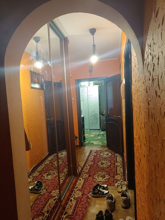 Продаж 2 -кімнатної квартири в центрі Чугуєва