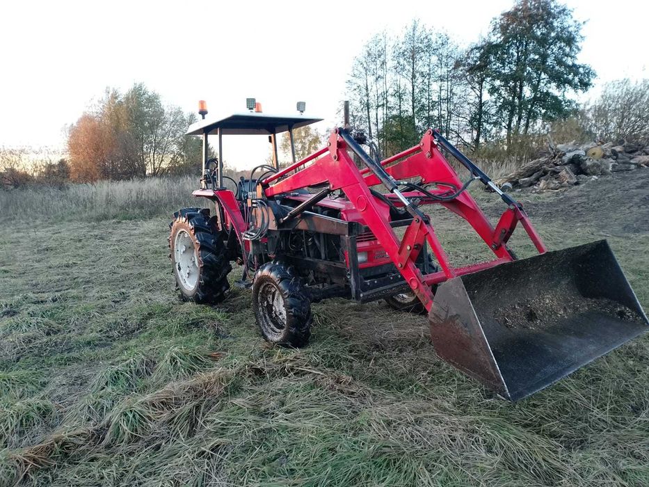 traktorek ogrodniczy YANMAR F475d 4x4 z Turem i glebogryzarką