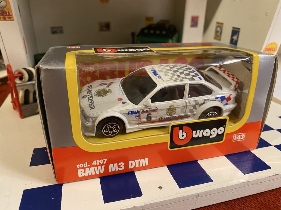 BMW M3 DTM Burago escala 1:43