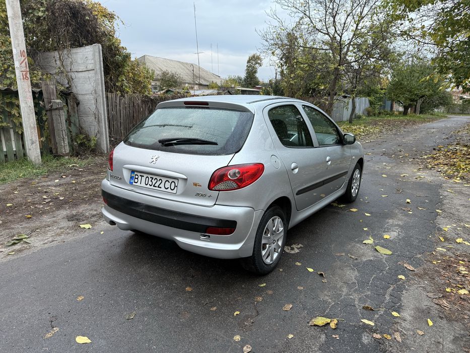 Пежо 206+ 2009 рік