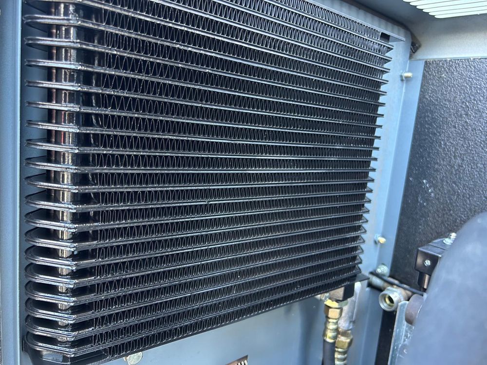 Kompresor  śrubowy ATLAS COPCO GA5 5.5kw 9.75 bar + OSUSZACZ