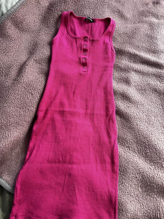 Плаття в рубчик