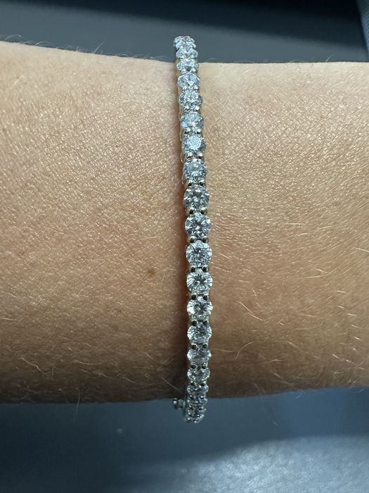 Золотой браслет с бриллиантами