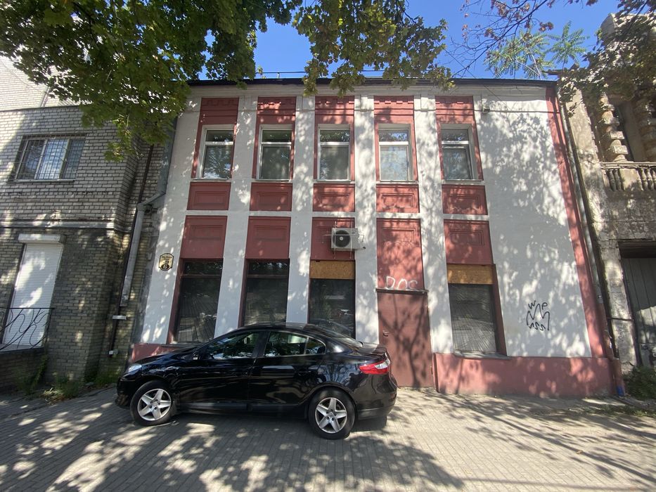 Пр Нигояна! 54 кв м! Автономка! Своя парковка! Свой двор!