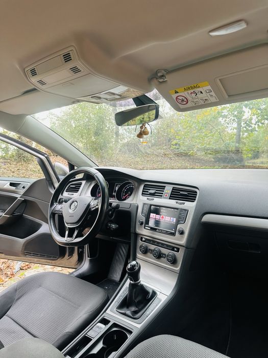 VOLKSWAGEN Golf Carrinha