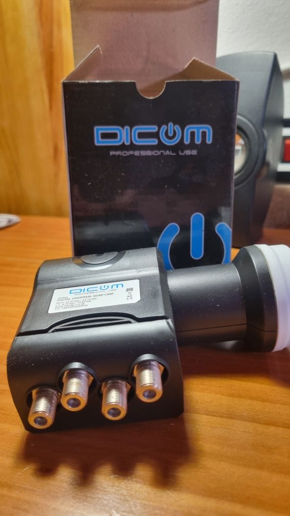 Lnb universal quad