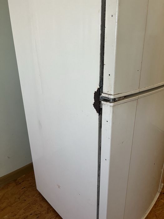 Холодильник електролюкс робочий