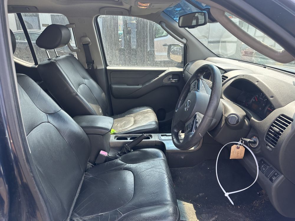 Nissan Navara silnik 2.5d 2007r,Anglik z kluczykami