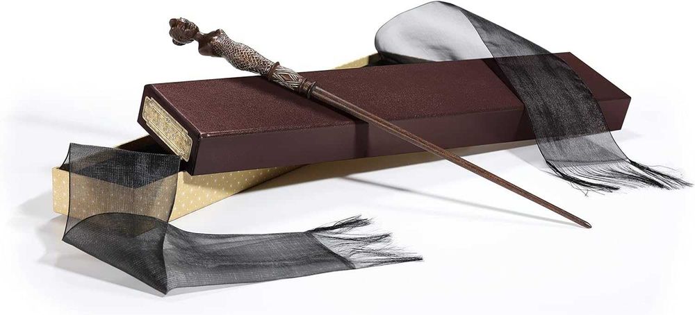 Harry Potter Wand of Lally Hicks in Ollivanders Box – Noble Collection64284017827457120