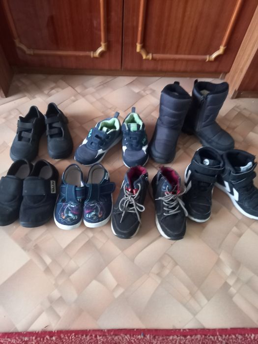 Продам взуття для хлопчика