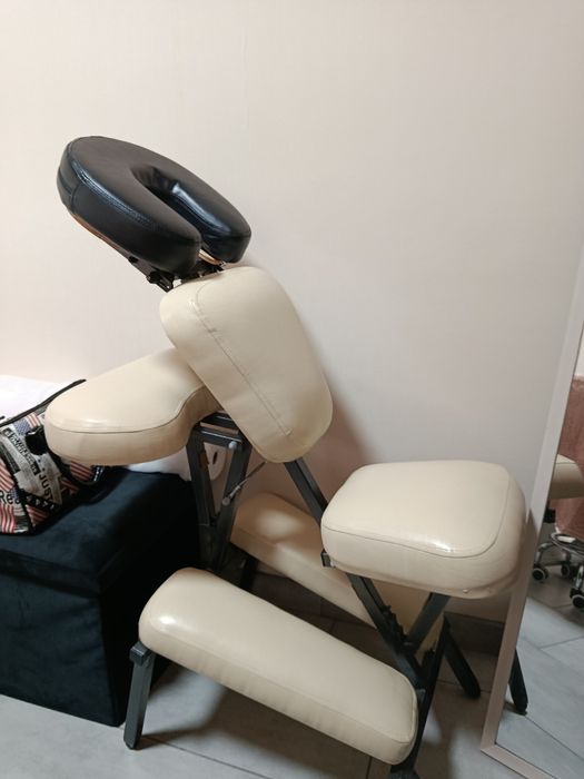 Стілець для масажа шийно-комірцевої зони