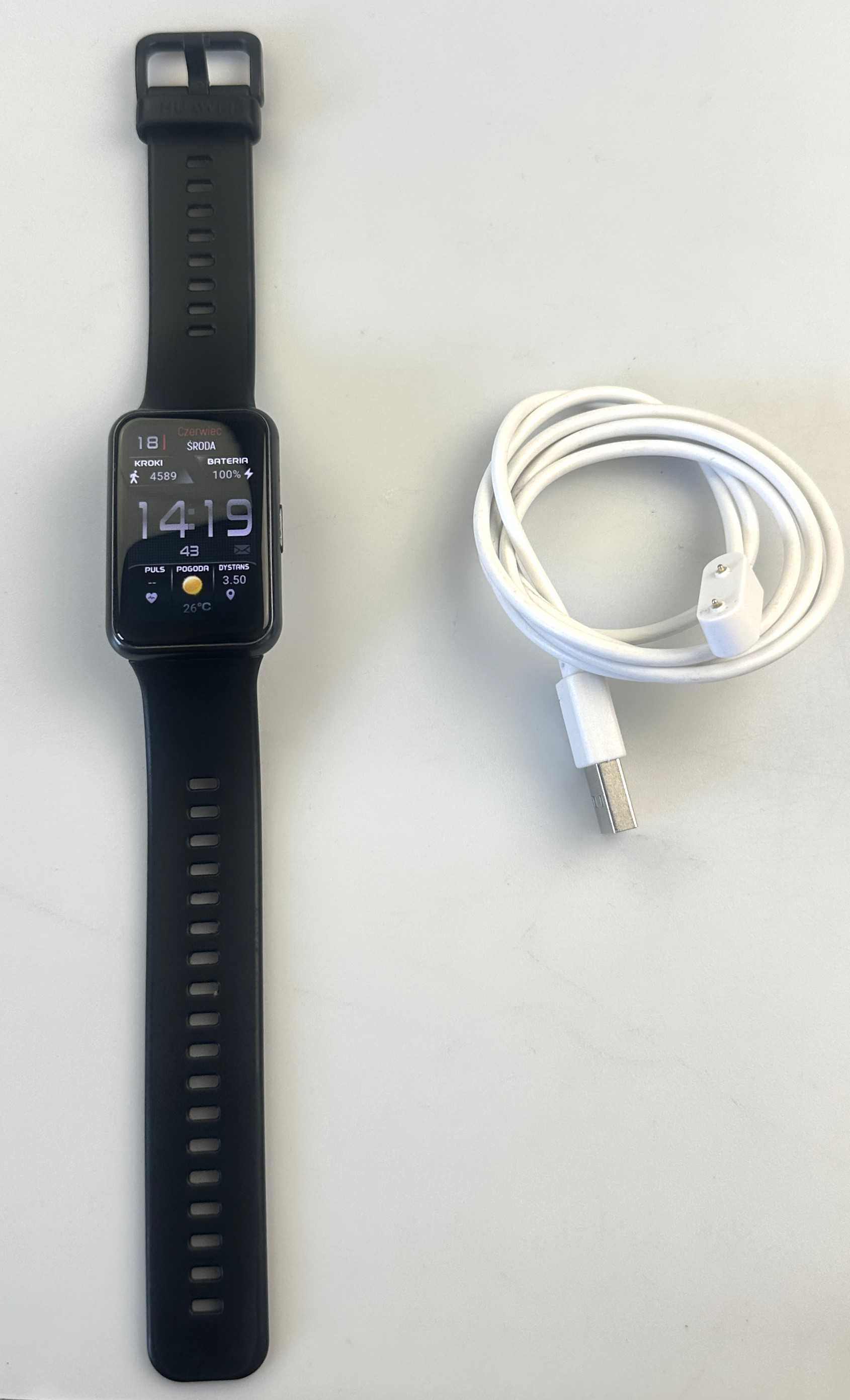 Smartwatch Huawei model Tia B09 sprawny z kablem