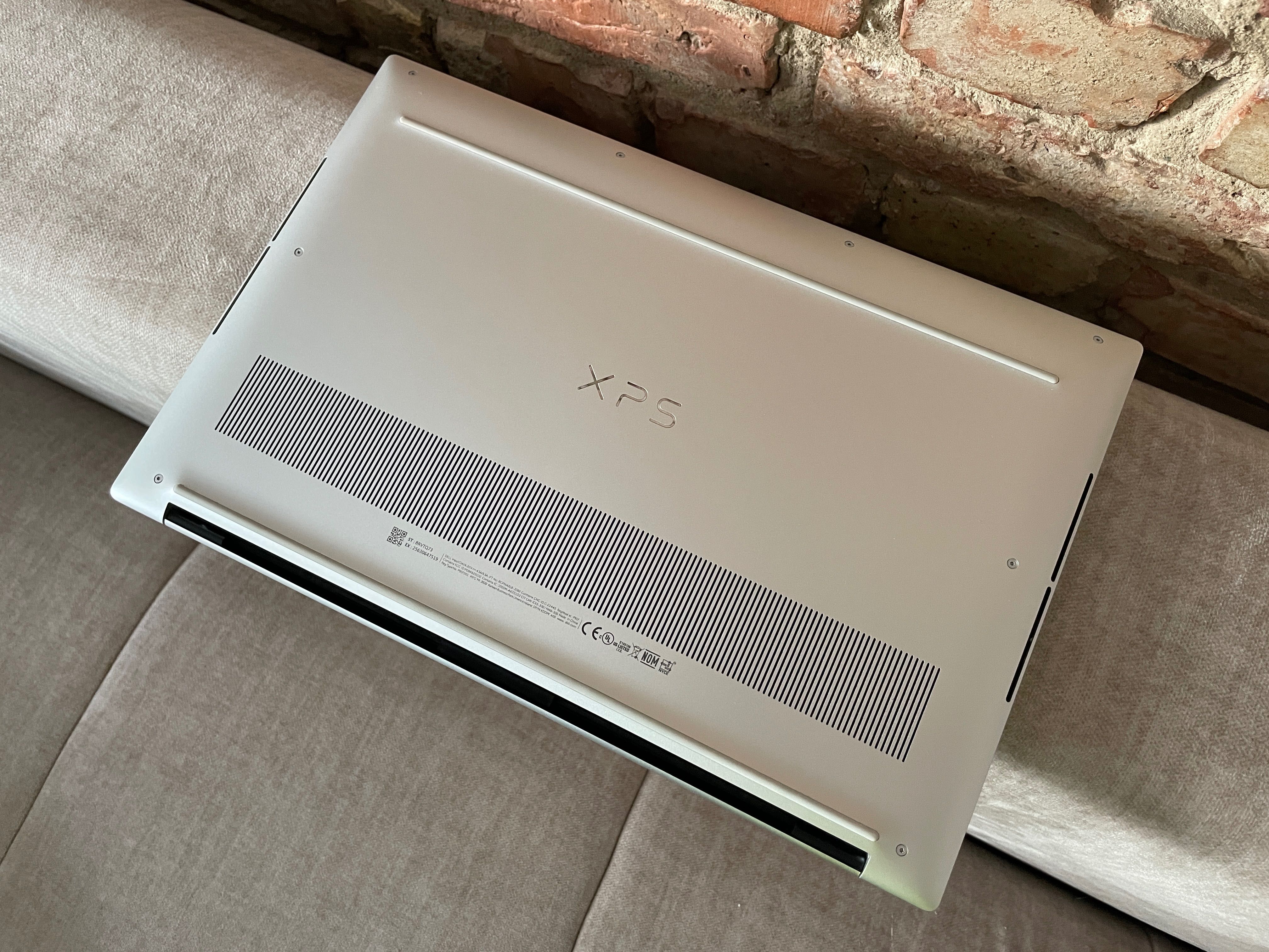 Dell XPS 15 9500 i7 / 32GB / 1TB SSD / GTX 1650 Ti / Stan bdb
