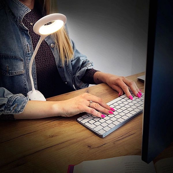 Bezprzewodowa lampka LED do czytania z klipsem + kabel micro USB czarn
