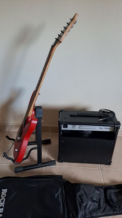 Guitarra eléctrica + amplificador