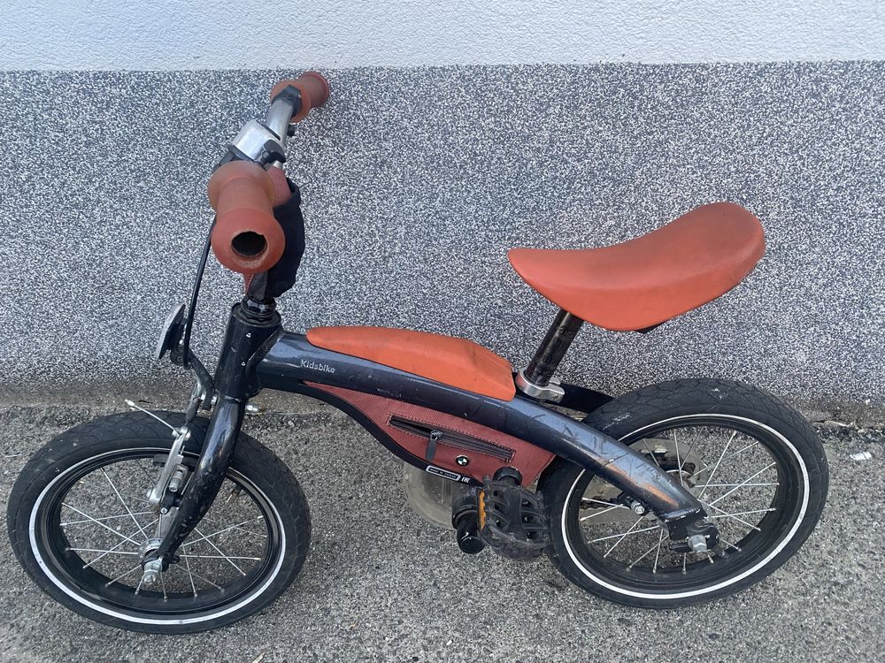 Продам детский велосипед BMW kidsbike