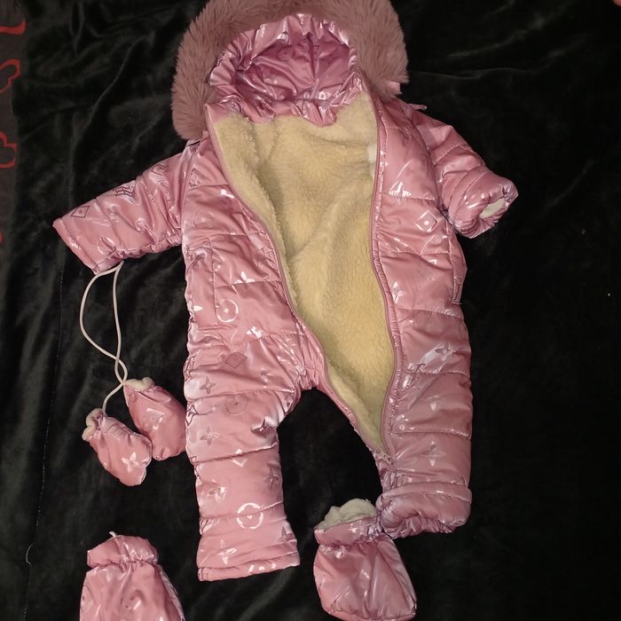 Зимовий комбінезон