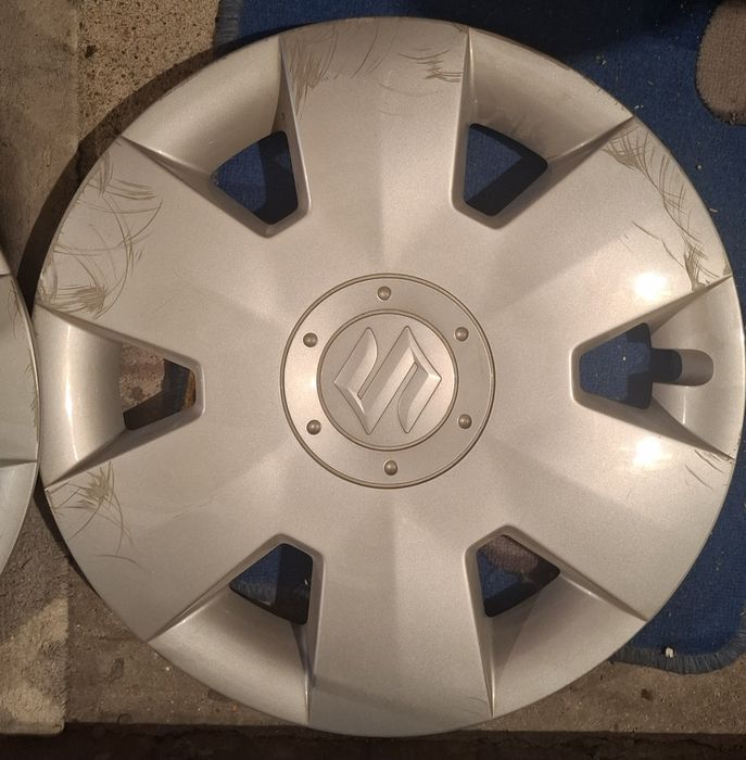 Kołpaki Suzuki oryginalne 15