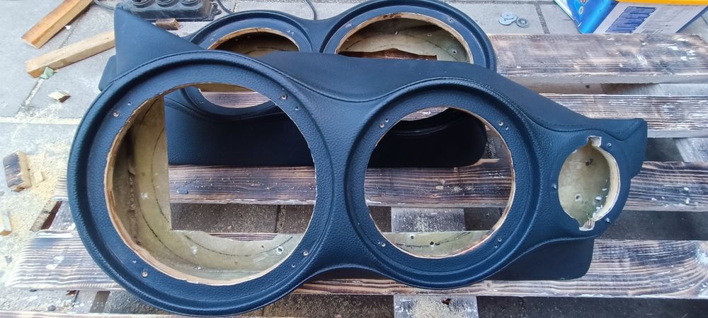 Подиумы под динамики на дверную карту автомузыку