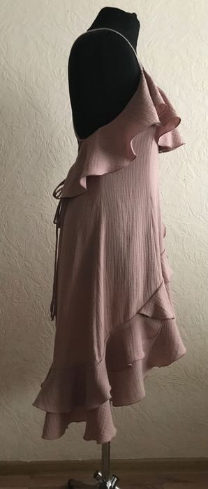 Витончена і стильна сукня