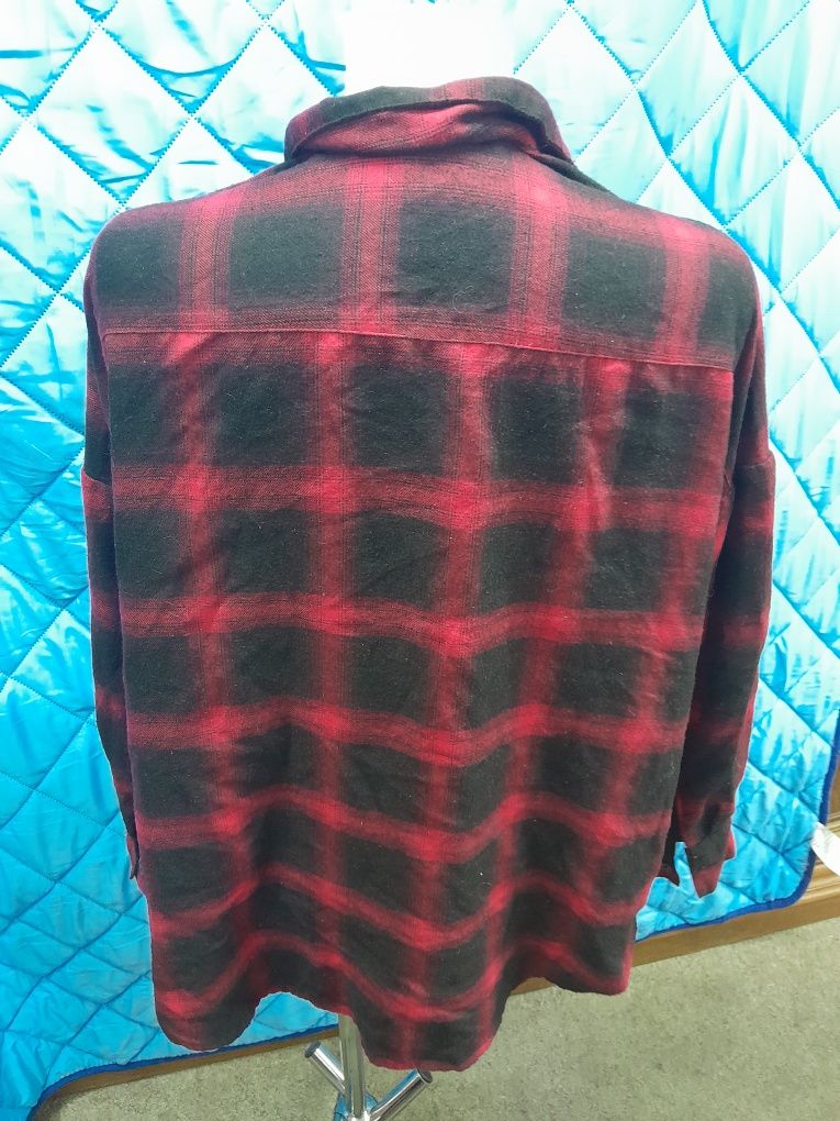 Czarna koszula w kratę oversize  40 l