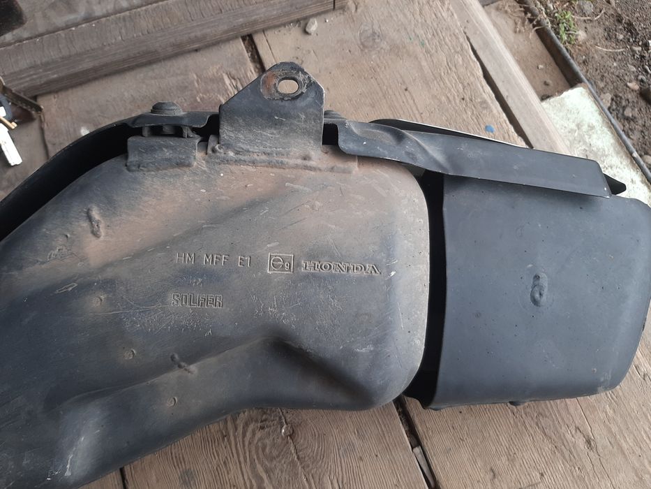 Оригінальний глушник до Хонда Трансальп 700 в дуже хорошому стані..