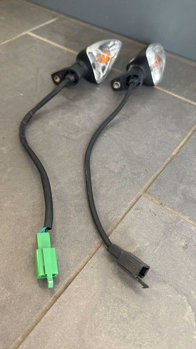 Kierunkowskaz Kierunki Yamaha YZF MT WR 125 Komplet 2 sztuk [749]