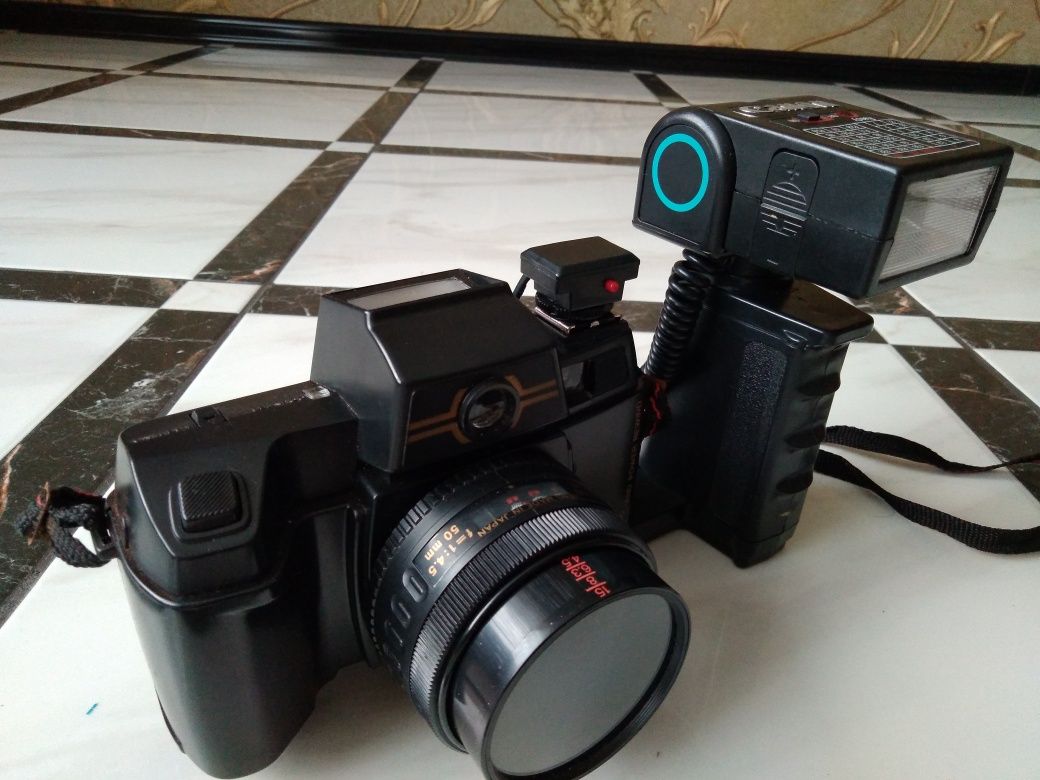 Фотоаппарат-камера CANON плёночный