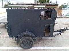 Reboque para transporte de cães