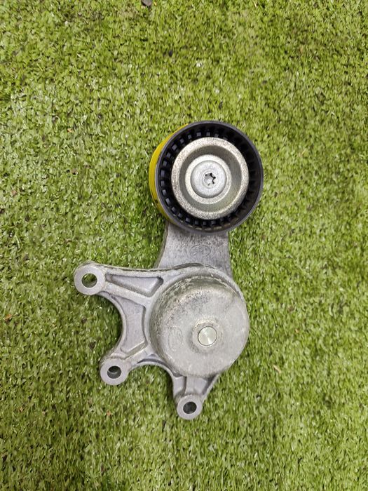Натяжной Ролик Ременя Генератора BMW X3 F25 Натяжитель БМВ Х3 Ф25 2.0і