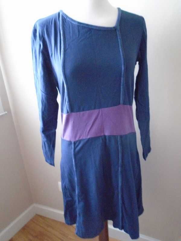 Vestido algodão azul com barra roxa