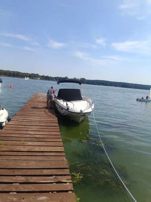 Wypożyczalnia łodzi Quiksilver