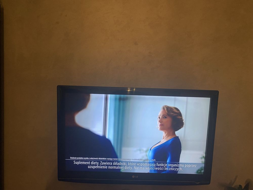 Telewizor LCD marki LG 42 cale