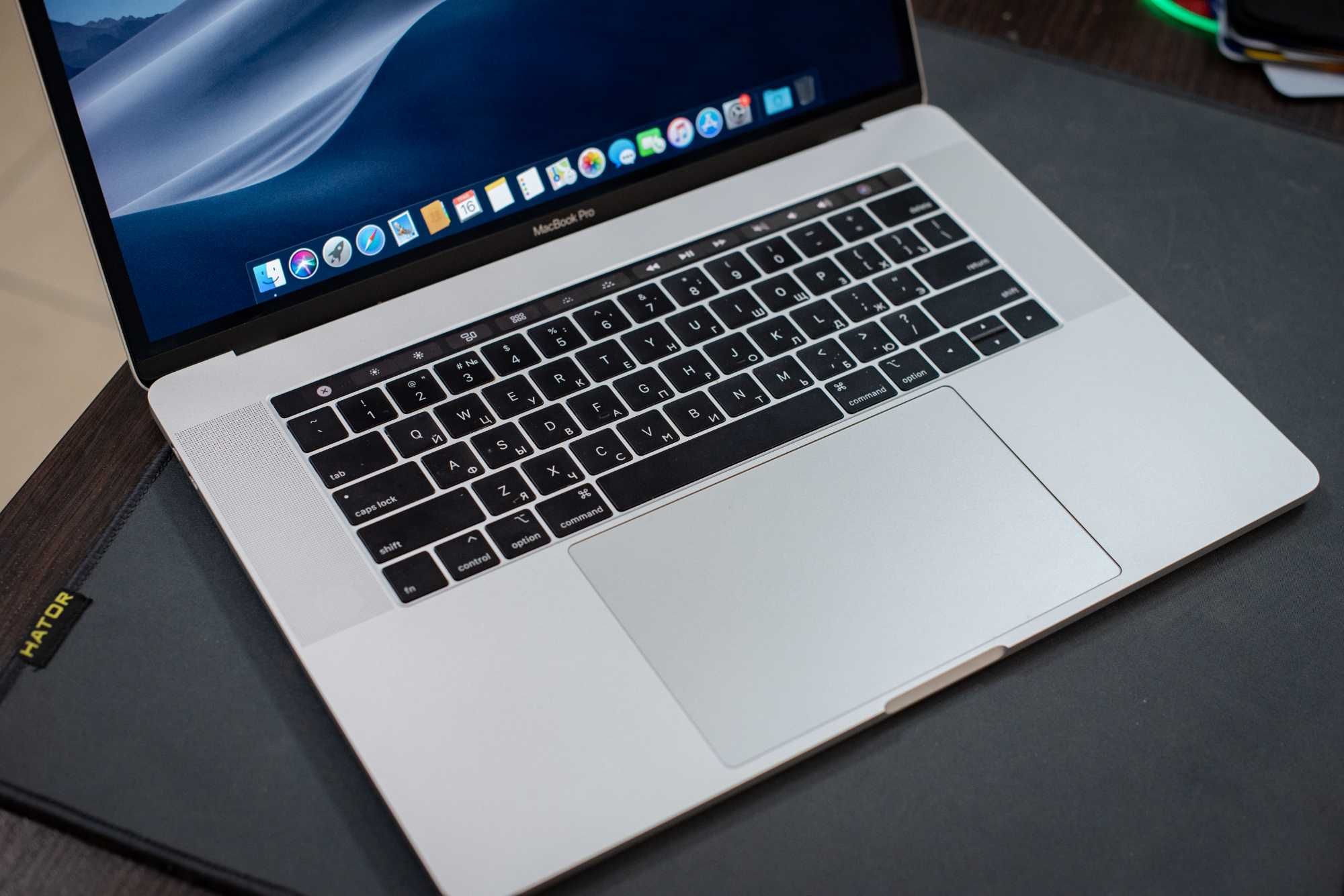 MacBook pro 15 2018 отличный