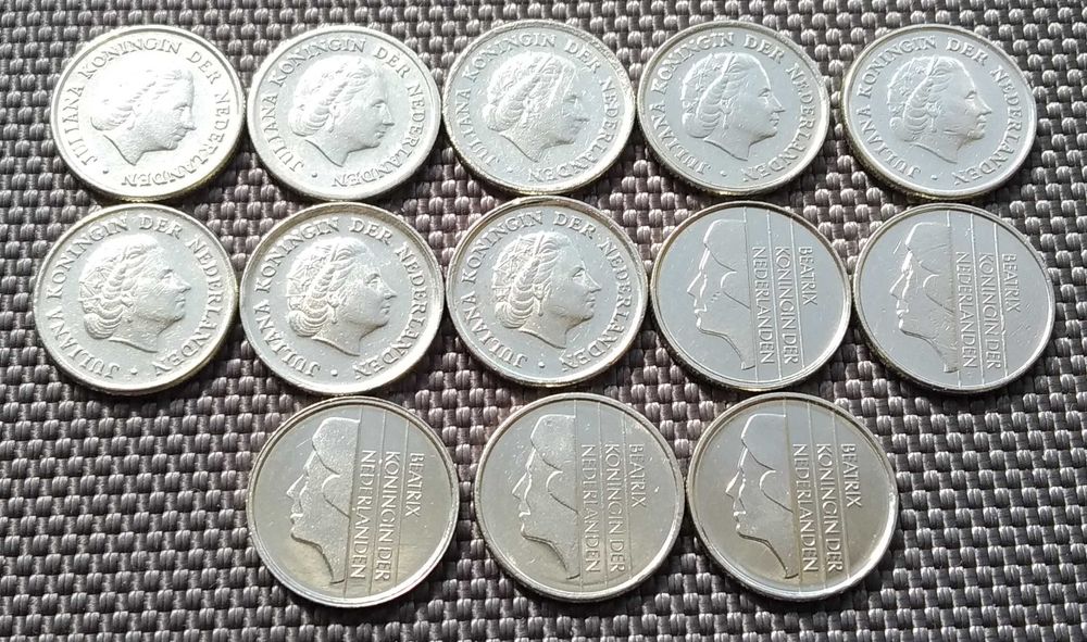 Коллекция 13 монет 10 центов Нидерландов