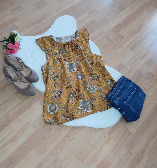 Brązowa bluzka damska Tu rozmiar XXL na ramiączkach ze wzorem na lato