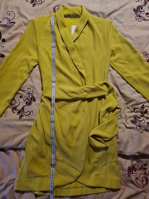 Платье на запах Zara